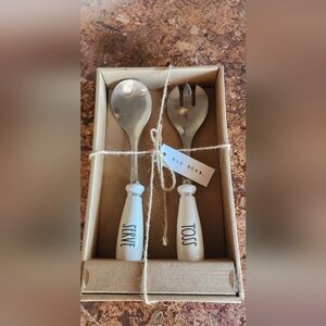 Rae Dunn Toss & Serve